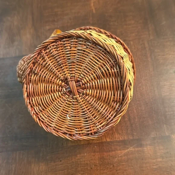 Vintage 5" Duck Woven Wicker Rattan Basket Brown Home Kitchen Decor - Picture 5 of 5